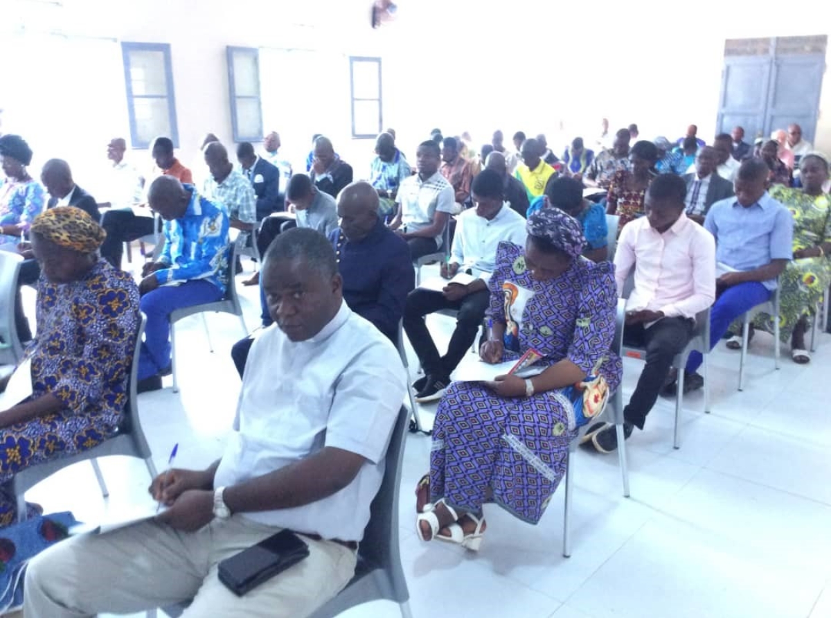 Pour assurer leur ‘‘validité’’ et ‘‘l’unité’’ de l’Eglise , RDC : les Prêtres et Laïcs du Diocèse de Kabinda appelés à conserver «les éléments essentiels des sacrements » dans la «pleine fidélité aux rites prescrits»